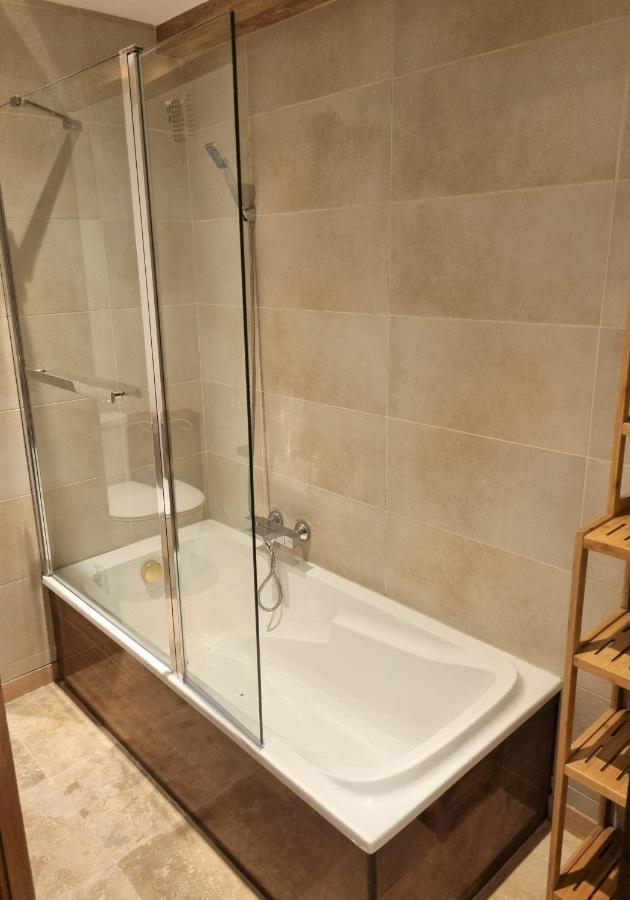 Charbonnières-les-Bains Le Chalet מראה חיצוני תמונה